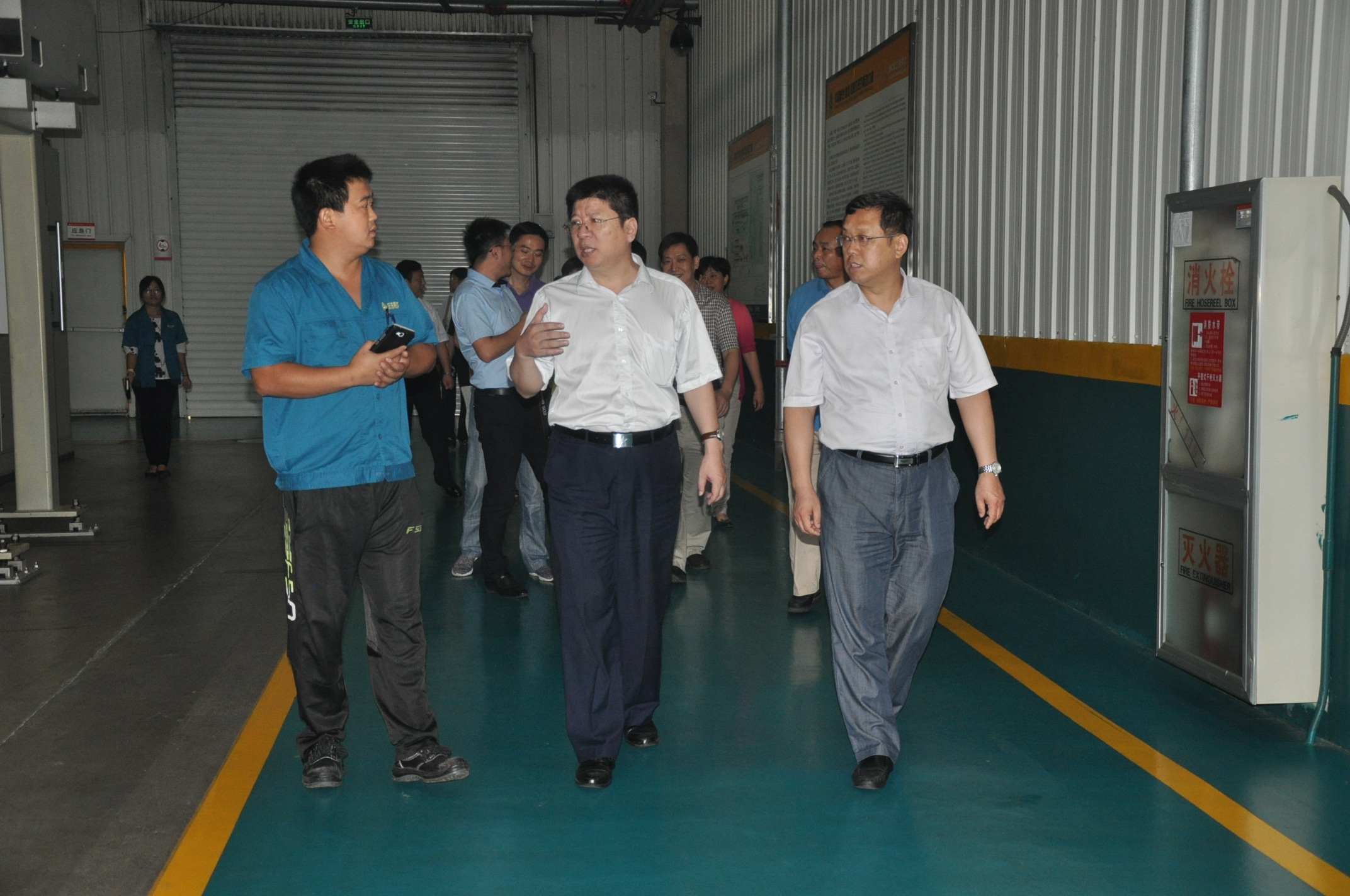 濟南市歷下區(qū)總工會領(lǐng)導蒞臨<br/>連心物業(yè)服務的重汽工業(yè)園調(diào)研