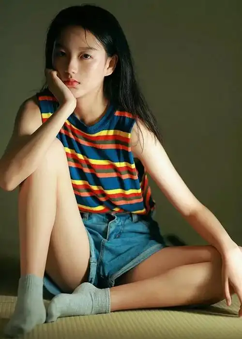 热播动漫星轨拾荒者海报